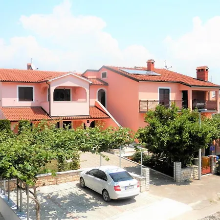 Guest house Complex Silva 3*